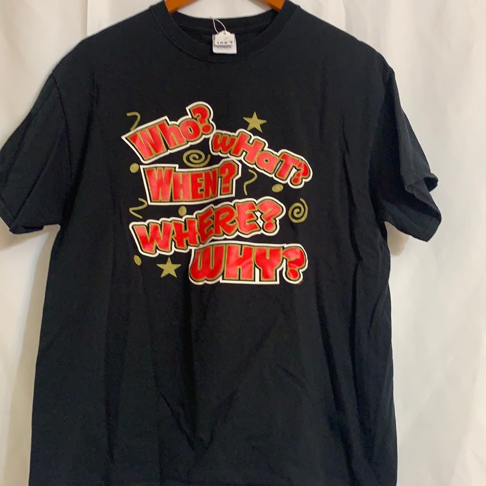 THRIFTED TEE SIZE LARGE